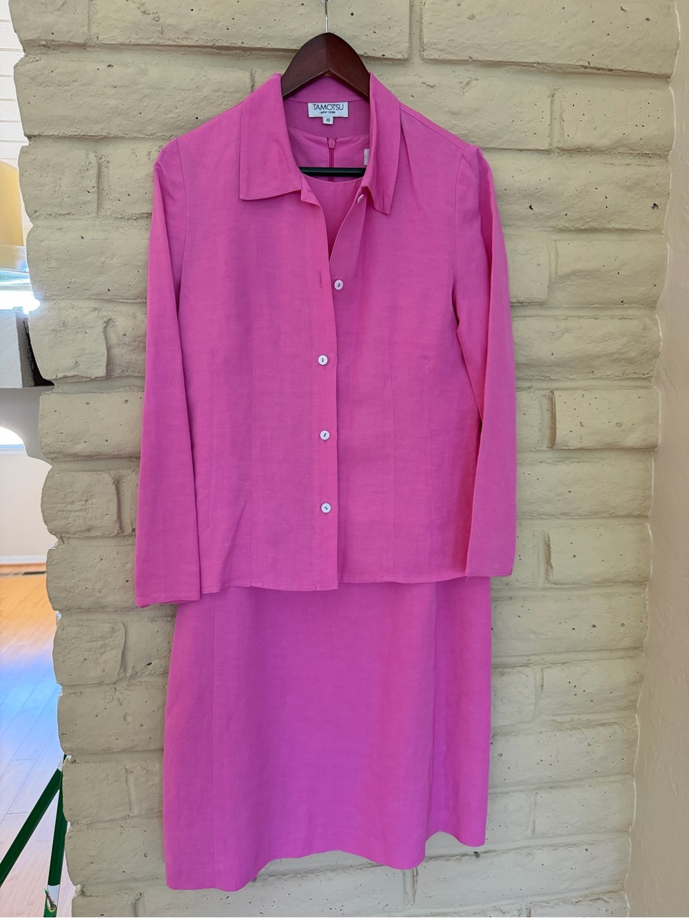 Tamosu Pink Two-Piece Skirt Set